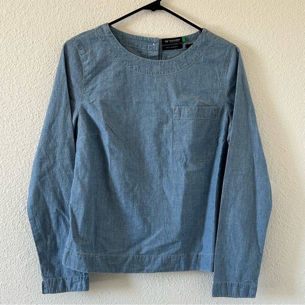 Dockers Women’s Chambray Shirt Small Button Back Long sleeves Blue Coast